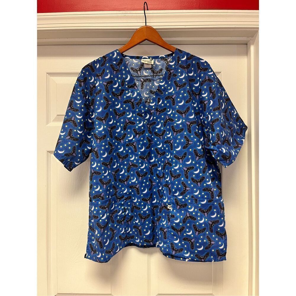 Peppermint Scrubs Halloween Night Bats Scrub Top sz 2X EUC